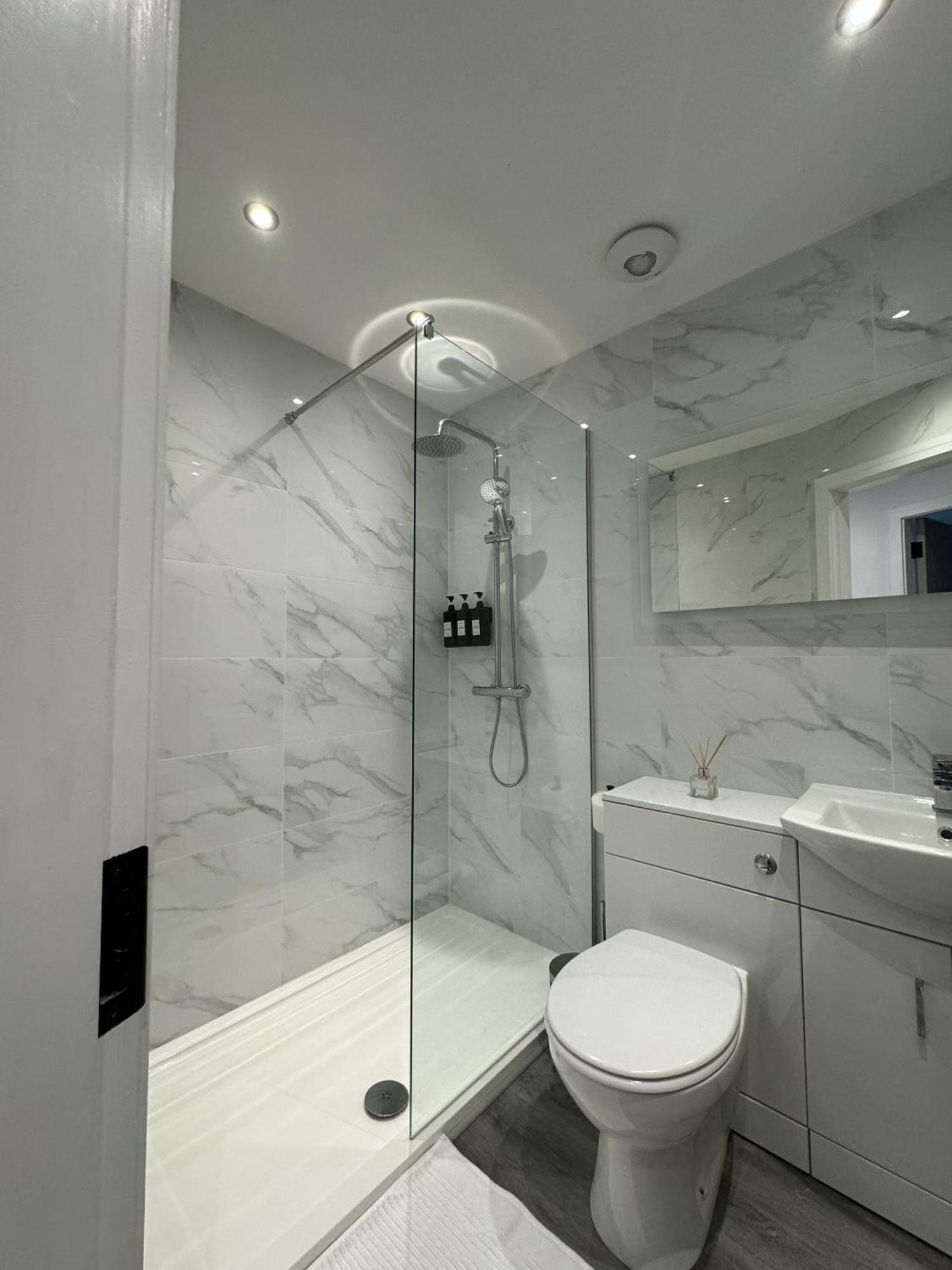 Central Hull Apartments Kingston upon Hull Bagian luar foto